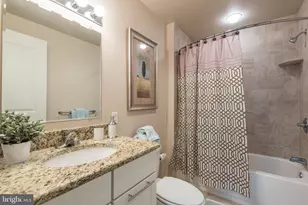 1501 Locust St, Philadelphia, PA 19102 - Photo 17