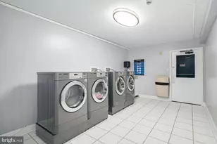 2001 Hamilton St, Philadelphia, PA 19130 - Photo 19