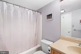 2001 Hamilton St, Philadelphia, PA 19130 - Photo 9