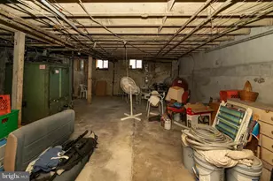 1408 E Moyamensing Ave, Philadelphia, PA 19147 - Photo 11