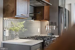 526 E Thompson St, Philadelphia, PA 19125 - Photo 9