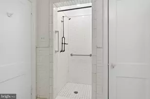 6711 Lincoln Dr, Philadelphia, PA 19119 - Photo 31
