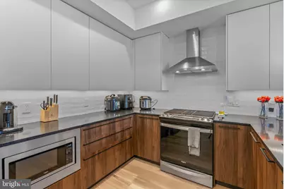 1723 Francis Street #3E, Philadelphia, PA 19130 - Photo 5