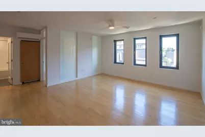 152 W Laurel Street #UNIT 305, Philadelphia, PA 19123 - Photo 9