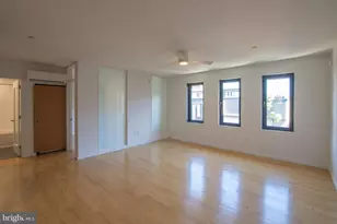 152 W Laurel St, Philadelphia, PA 19123 - Photo 9