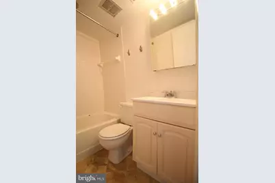 1722 Spruce #C5, Philadelphia, PA 19103 - Photo 15