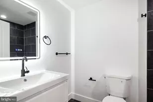 2650 Earp St, Philadelphia, PA 19146 - Photo 17