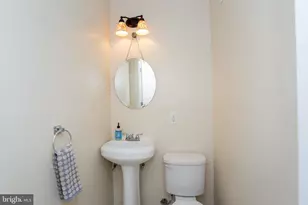 5230 Hazel Ave, Philadelphia, PA 19143 - Photo 19