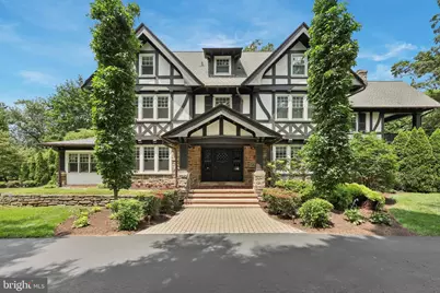 8111 Saint Martins Lane, Philadelphia, PA 19118 - Photo 3