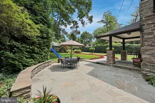 8111 St Martins Ln, Philadelphia, PA 19118 - Photo 33