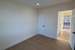 8540 Castor Ave, Philadelphia, PA 19152 - Photo 13