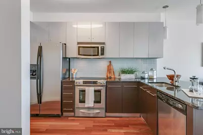 2101 Market Street #2408, Philadelphia, PA 19103 - Photo 11