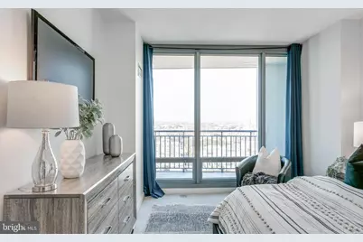 2101 Market Street #2408, Philadelphia, PA 19103 - Photo 15