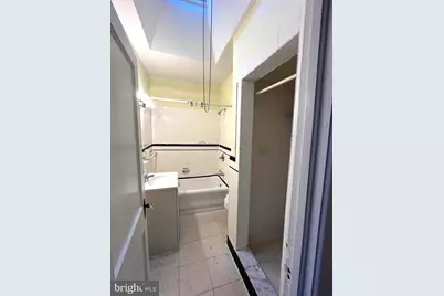 652 Jamestown Street, Philadelphia, PA 19128 - Photo 9