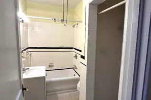 652 Jamestown St, Philadelphia, PA 19128 - Photo 9