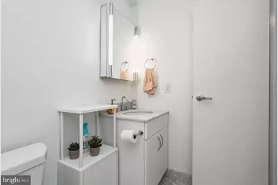 219 S 18th Street #1505, Philadelphia, PA 19103 - Photo 11