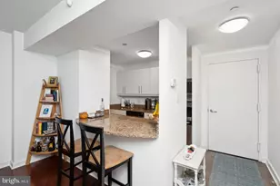 219 S 18th St, Philadelphia, PA 19103 - Photo 5