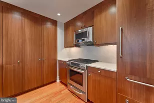 130 S 18th St, Philadelphia, PA 19103 - Photo 3