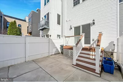 1630 Fitzwater Street, Philadelphia, PA 19146 - Photo 15