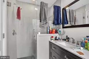 1241 S 28th St, Philadelphia, PA 19146 - Photo 11