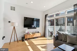 1119 N Howard St, Philadelphia, PA 19123 - Photo 3