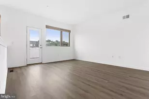 3121 Beachview Ln, Philadelphia, PA 19125 - Photo 17