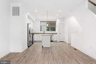 3121 Beachview Ln, Philadelphia, PA 19125 - Photo 3