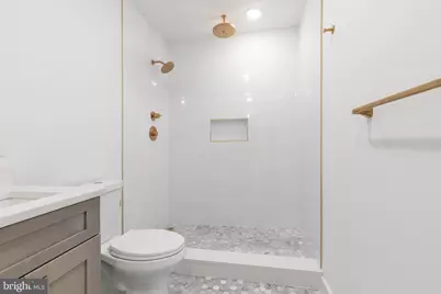 850 N 19th Street #2, Philadelphia, PA 19130 - Photo 15