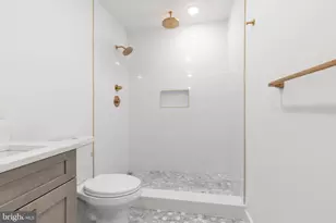 850 N 19th St, Philadelphia, PA 19130 - Photo 15