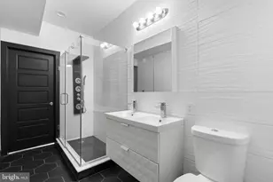 2674 Martha St, Philadelphia, PA 19125 - Photo 17