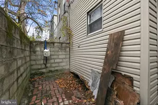 1752 N Lecount St, Philadelphia, PA 19121 - Photo 15