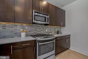 808A Montrose St, Philadelphia, PA 19147 - Photo 9