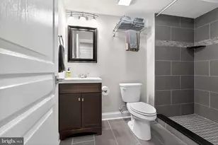 2021 Dickinson St, Philadelphia, PA 19146 - Photo 19