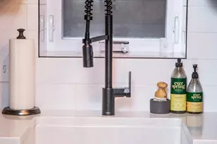 913 S Darien St, Philadelphia, PA 19147 - Photo 5