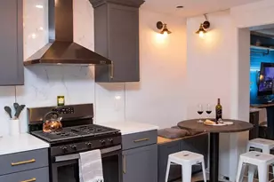 913 S Darien St, Philadelphia, PA 19147 - Photo 5