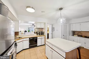 6931 Sprague St, Philadelphia, PA 19119 - Photo 7