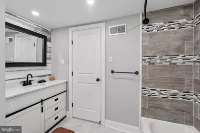 2215 Watkins Street, Philadelphia, PA 19145 - Photo 11