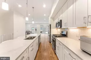 3208 Parkview Walk, Philadelphia, PA 19125 - Photo 19