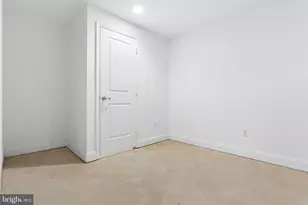 2110 Carpenter St, Philadelphia, PA 19146 - Photo 27