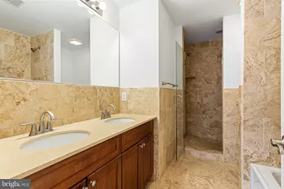 2110 Carpenter Street, Philadelphia, PA 19146 - Photo 19