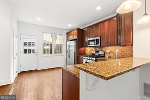 2110 Carpenter St, Philadelphia, PA 19146 - Photo 5