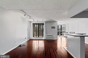 200 Lombard St, Philadelphia, PA 19147 - Photo 3