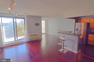 200 Lombard St, Philadelphia, PA 19147 - Photo 7