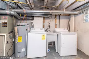 2538 S Bancroft St, Philadelphia, PA 19145 - Photo 31