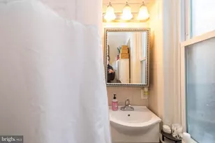 2538 S Bancroft St, Philadelphia, PA 19145 - Photo 25