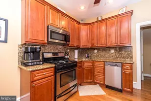 2538 S Bancroft St, Philadelphia, PA 19145 - Photo 11