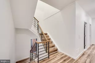111 W Sharpnack St, Philadelphia, PA 19119 - Photo 33