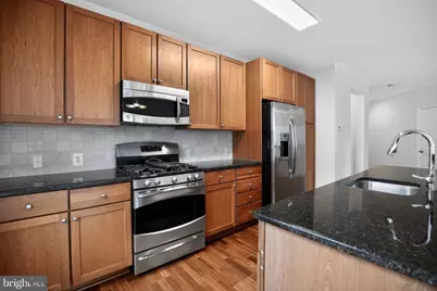 800 Admirals Way #1836, Philadelphia, PA 19146 - Photo 7