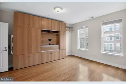 800 Admirals Way #1836, Philadelphia, PA 19146 - Photo 17