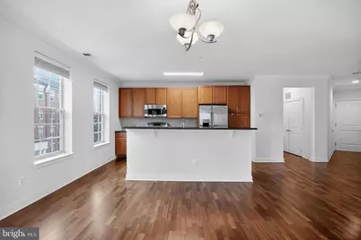 800 Admirals Way #1836, Philadelphia, PA 19146 - Photo 9